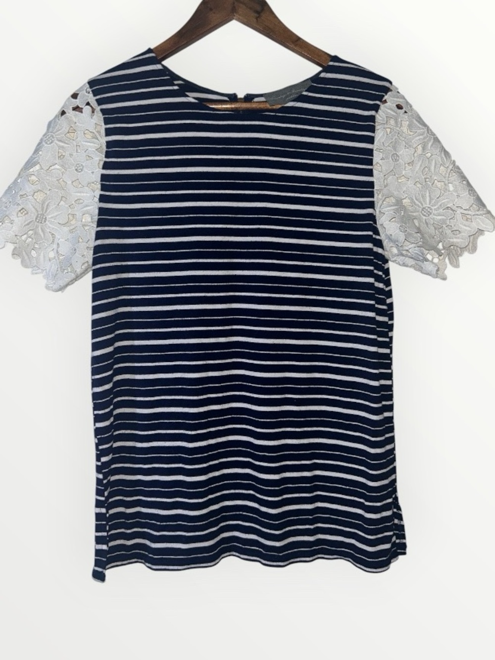 Sunday in Brooklyn Striped Tee w/ White Guipure Lace Sleeves Small
